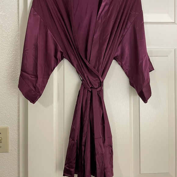 Victoria’s Secret Silk Robe - Picture 2 of 2